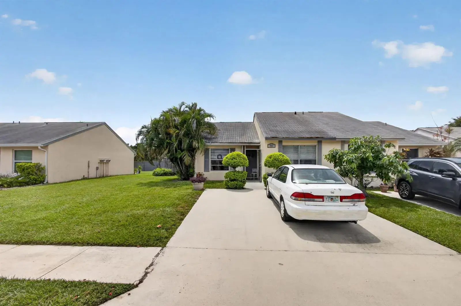 2 bedroom 2 bath Residential for sale at 262 Palmetto Court, Jupiter FL 33458