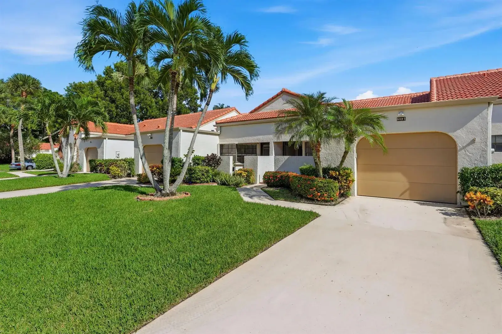 2 bedroom 2 bath Residential for sale at 5887 PARKWALK Circle W, Boynton Beach FL 33472