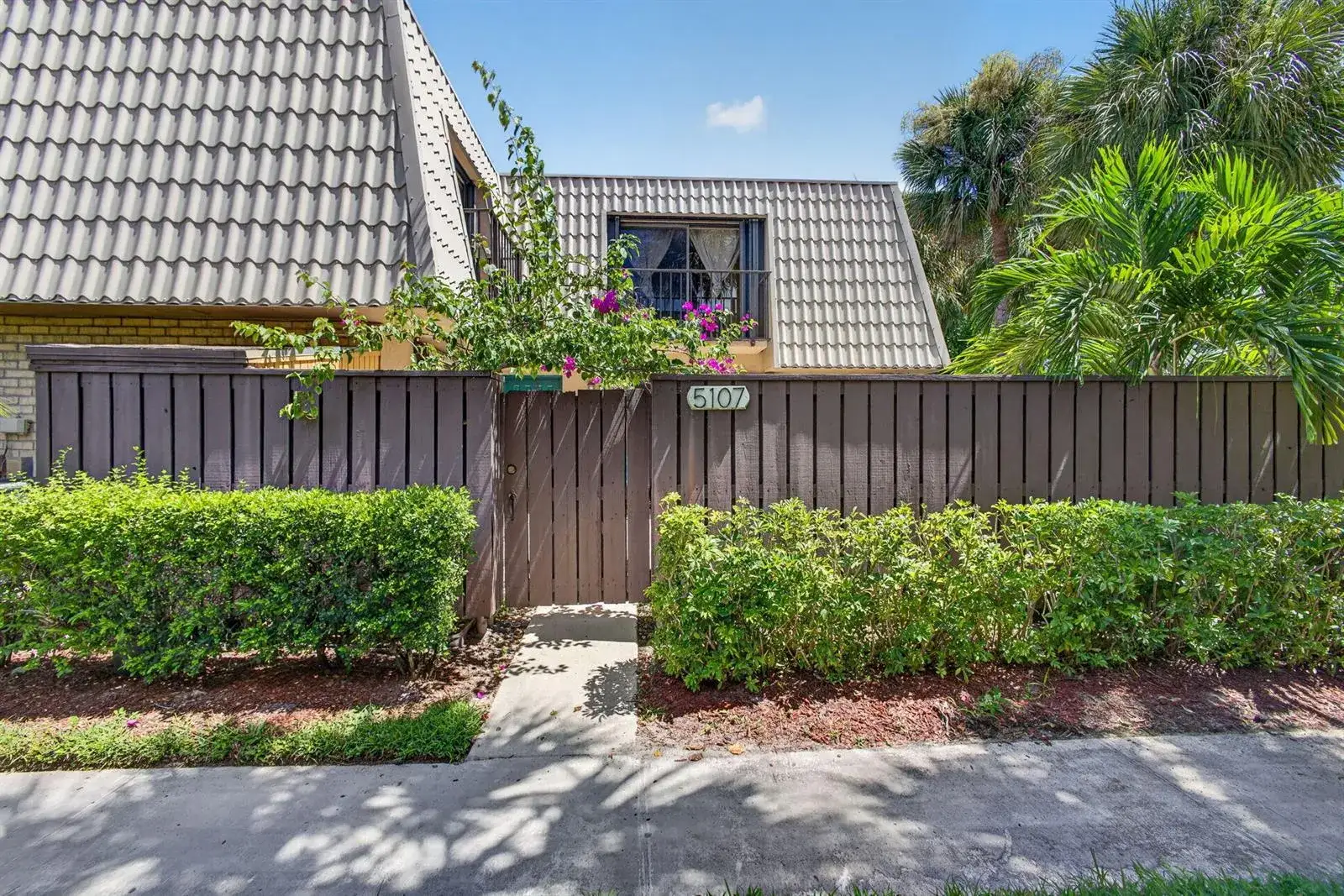 2 bedroom 2 bath Residential for sale at 5107 51ST Way, West Palm Beach FL 33409