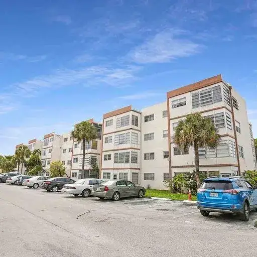 4046 NW 19TH Street # 210, Lauderhill FL 33313