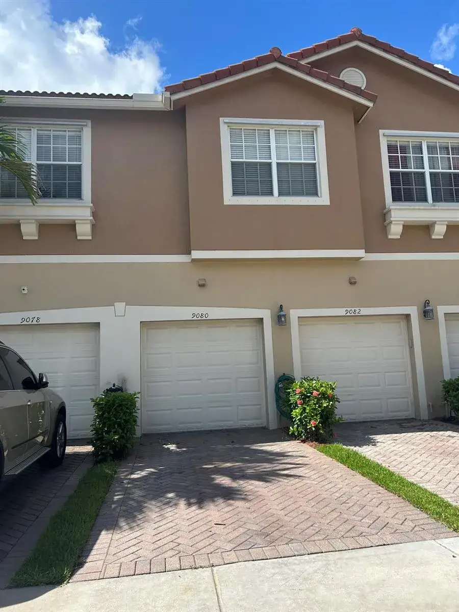 3 bedroom 2 bath Residential Lease for rent at 9080 Preston Place # 17204, Tamarac FL 33321