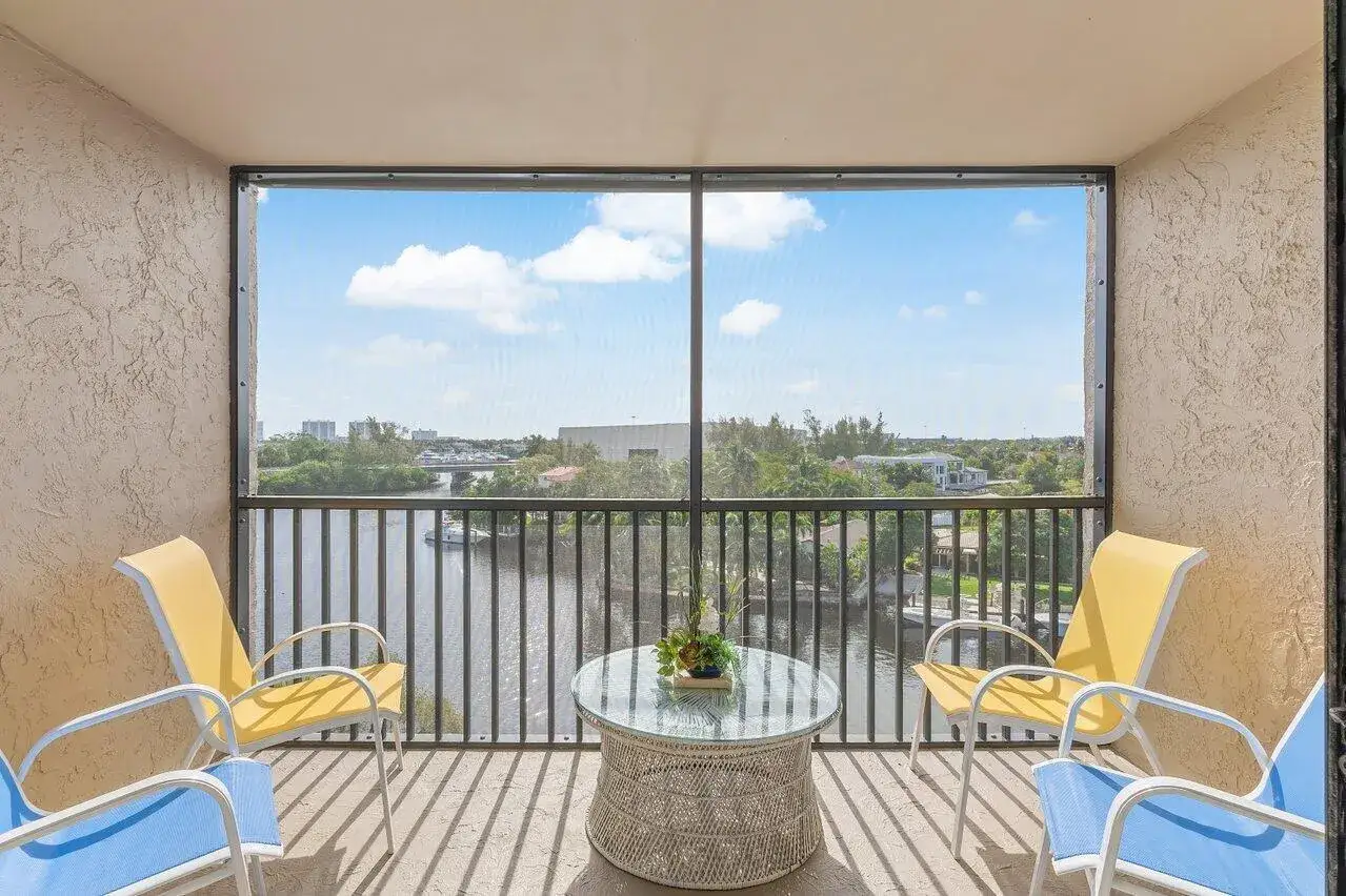2 bedroom 2 bath Residential for sale at 13 Royal Palm Way # 602, Boca Raton FL 33432