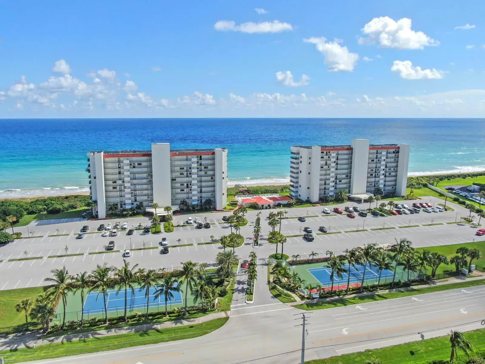 2 bedroom 2 bath Residential for sale at 9490 S OCEAN Drive # 615, Jensen Beach FL 34957