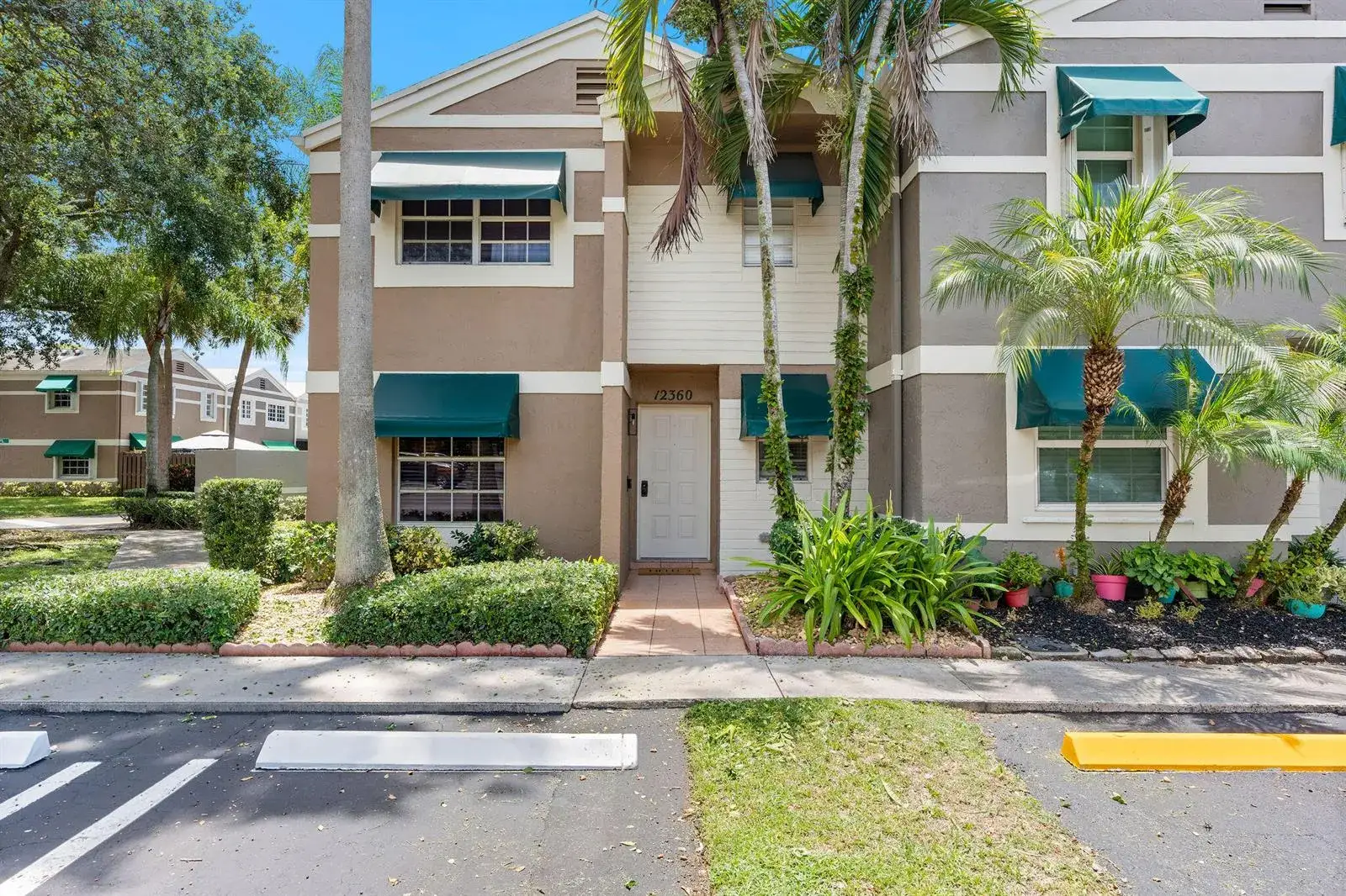 2 bedroom 2 bath Residential for sale at 12360 SW 52ND Court, Cooper City FL 33330