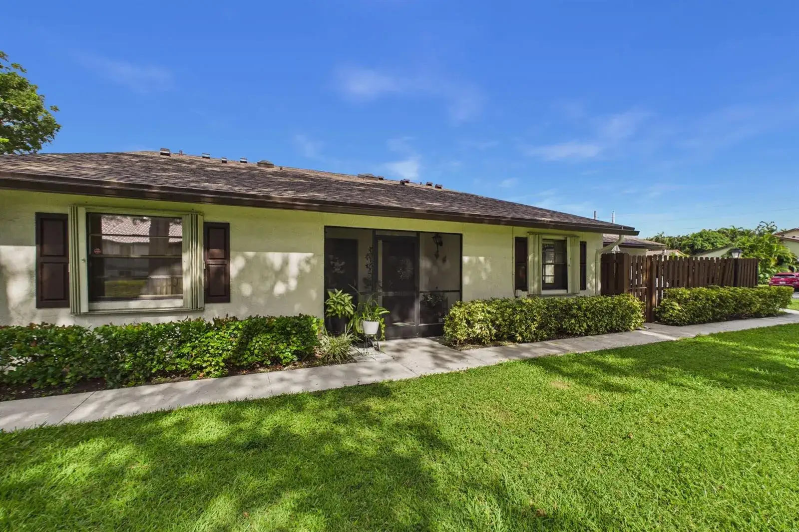 2 bedroom 2 bath Residential for sale at 3760 Coco Loba Lane, Boynton Beach FL 33436