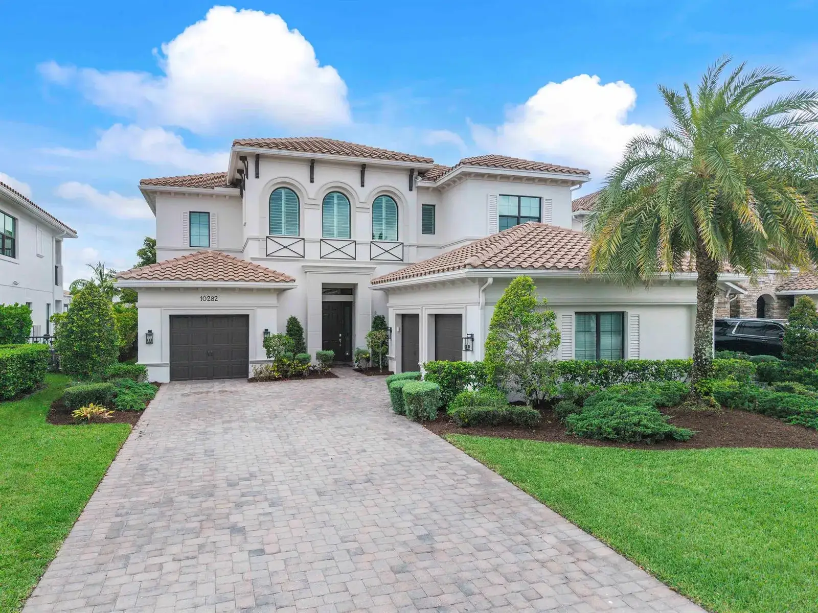 5 bedroom 4 bath Residential for sale at 10282 SWEET BAY Manor, Parkland FL 33076