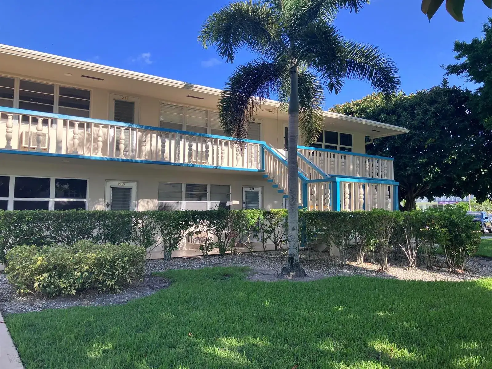 202 Camden I, West Palm Beach FL 33417