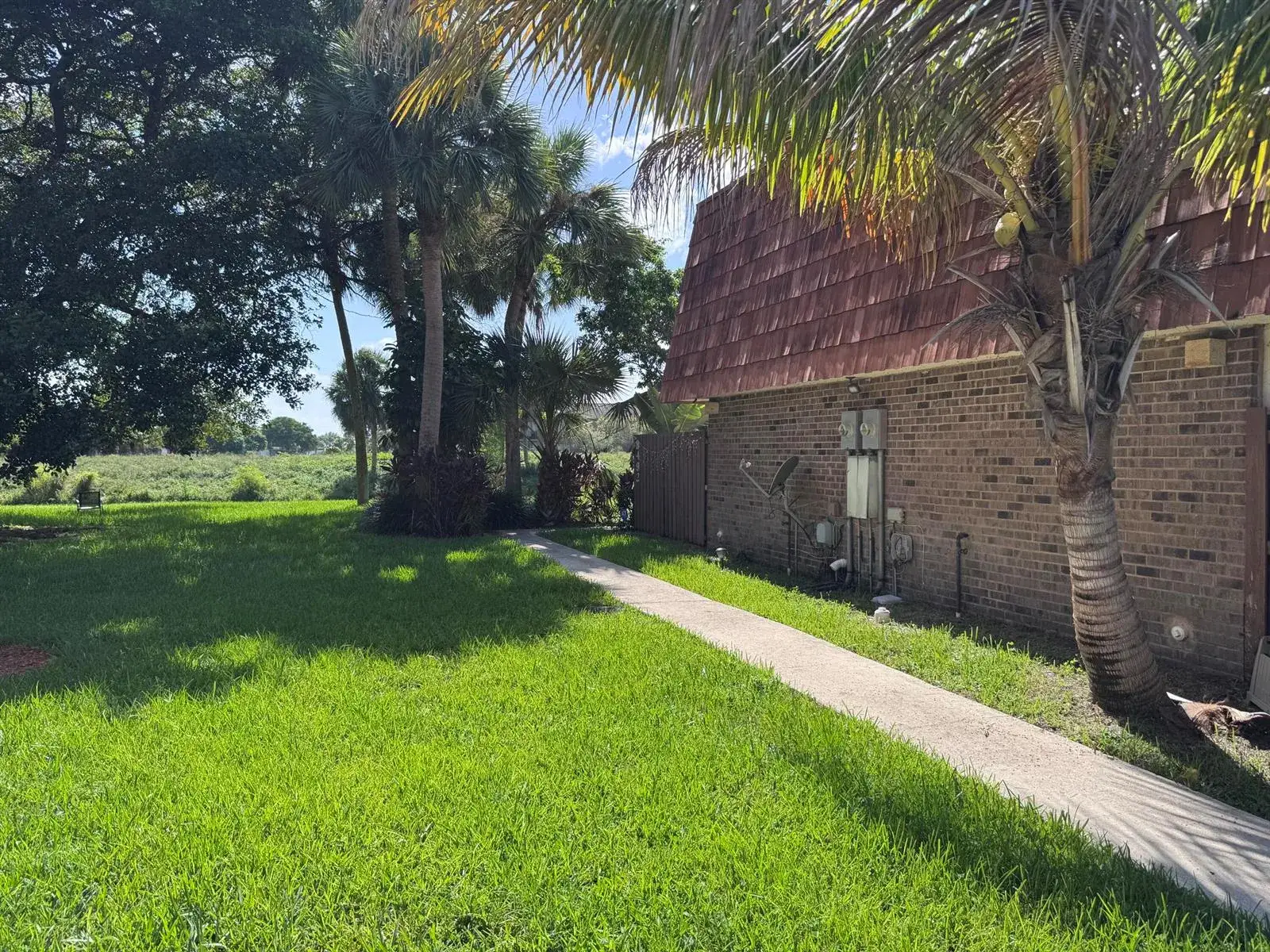 3 bedroom 2 bath Residential for sale at 8492 S Coral Circle, North Lauderdale FL 33068