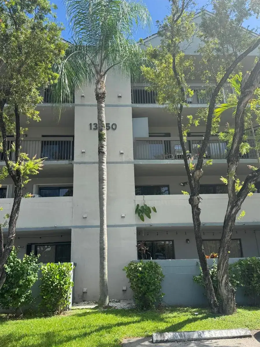 13250 SW 88th Terrace N # 303, Miami FL 33186