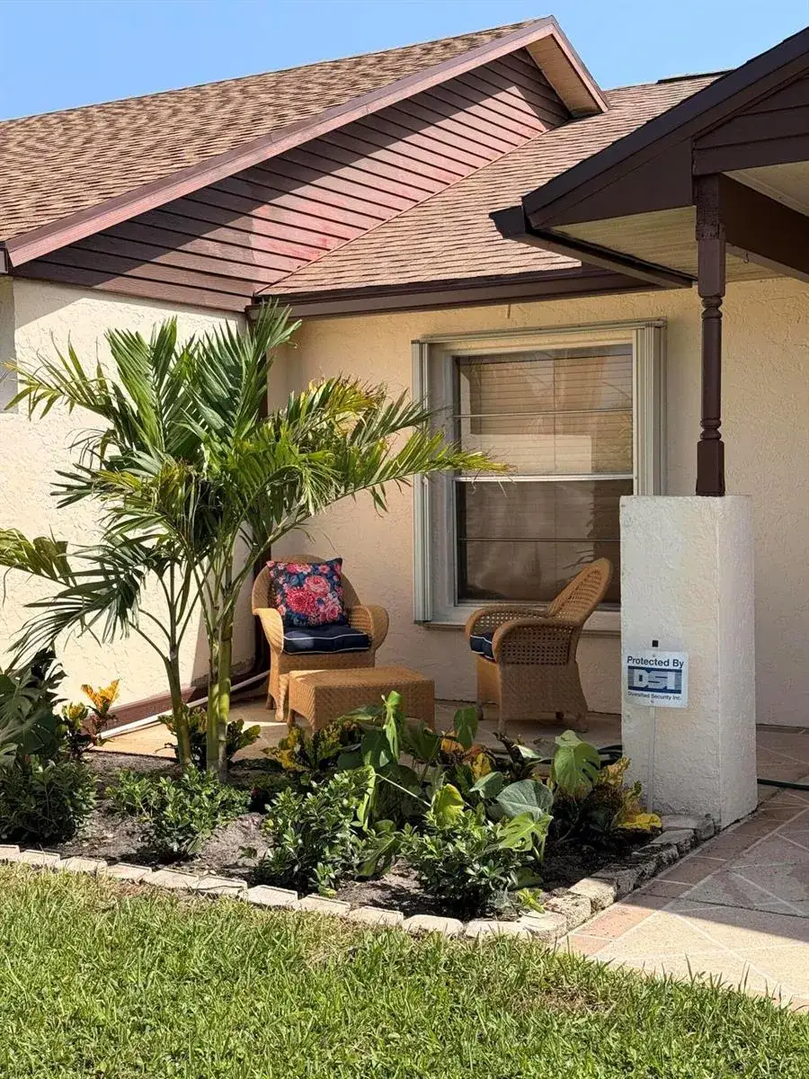 8499 Lakepoint Court, Wellington FL 33467