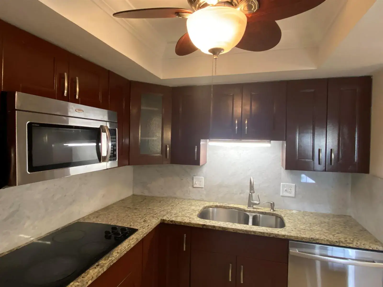 2 bedroom 2 bath Residential for sale at 4477 Oak Terrace Drive, FL 33463
