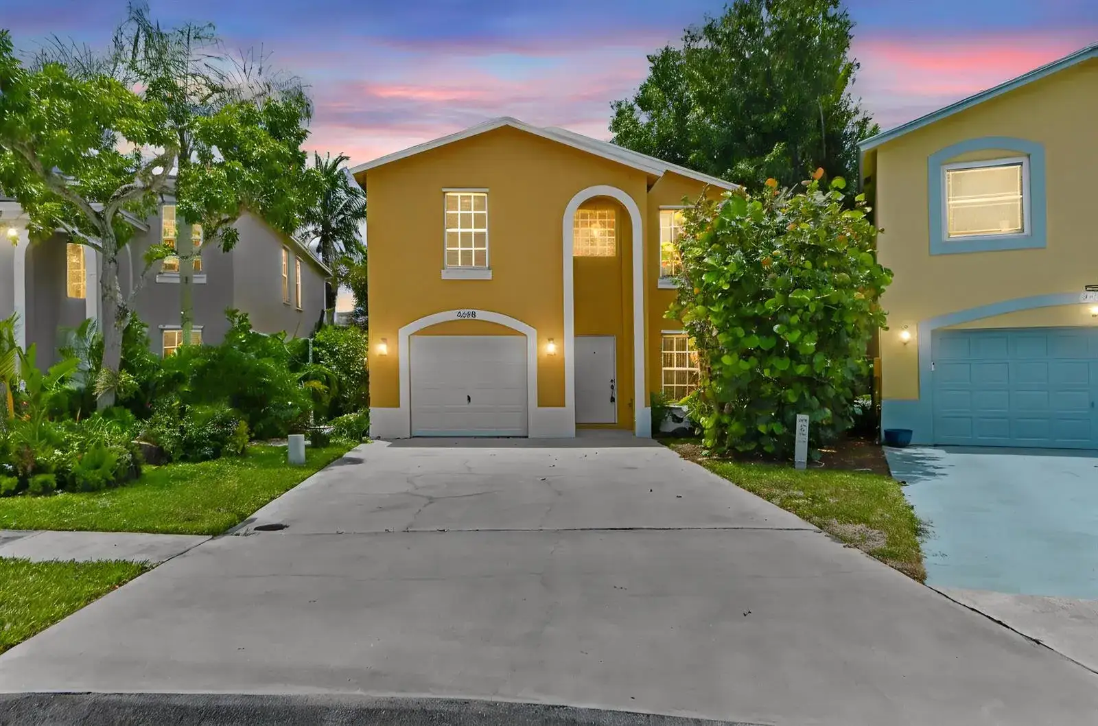 3 bedroom 2 bath Residential for sale at 4268 Pine Hollow Circle, FL 33463