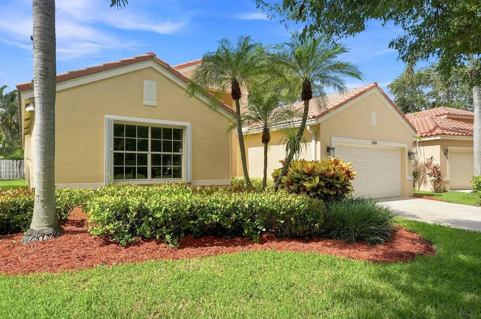 3 bedroom 2 bath Residential for sale at 143 Cameron Court, Weston FL 33326
