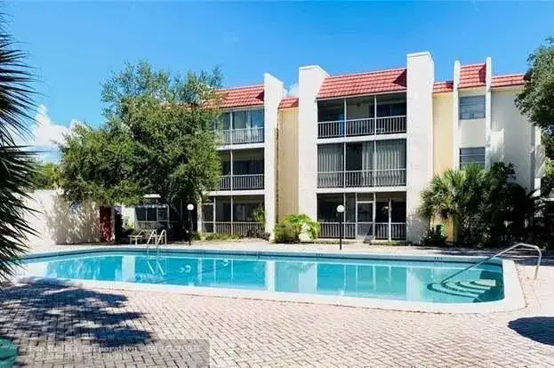 3 bedroom 2 bath Residential for sale at 644 NW 13th # 23, Boca Raton FL 33486