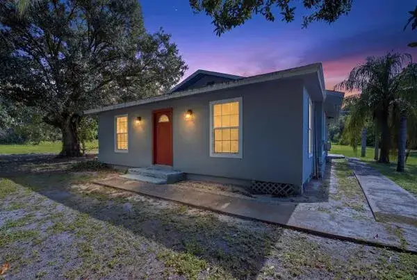 2 bedroom 2 bath Residential for sale at 8698 63RD Avenue, Vero Beach FL 32967