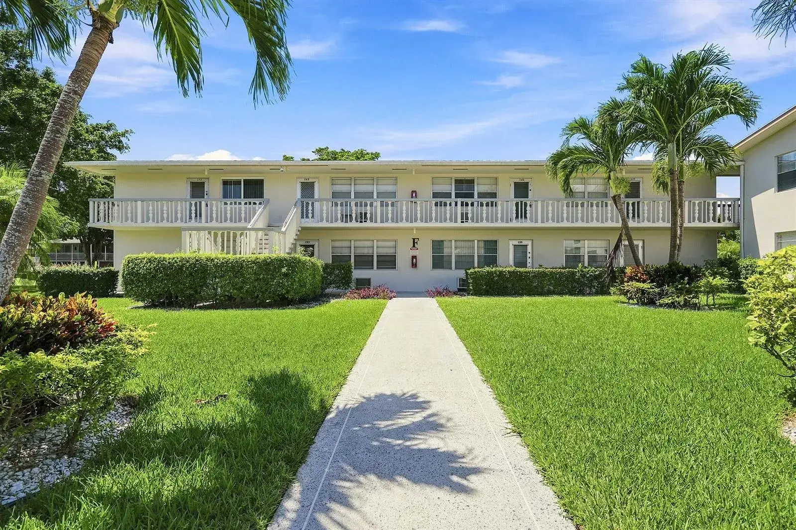 1 bedroom 1 bath Residential Lease for rent at 143 CAMBRIDGE F, West Palm Beach FL 33417