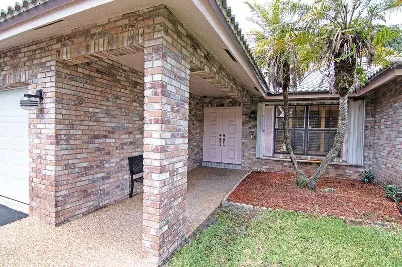 4 bedroom 2 bath Residential for sale at 11929 NW 2ND Manor, Coral Springs FL 33071