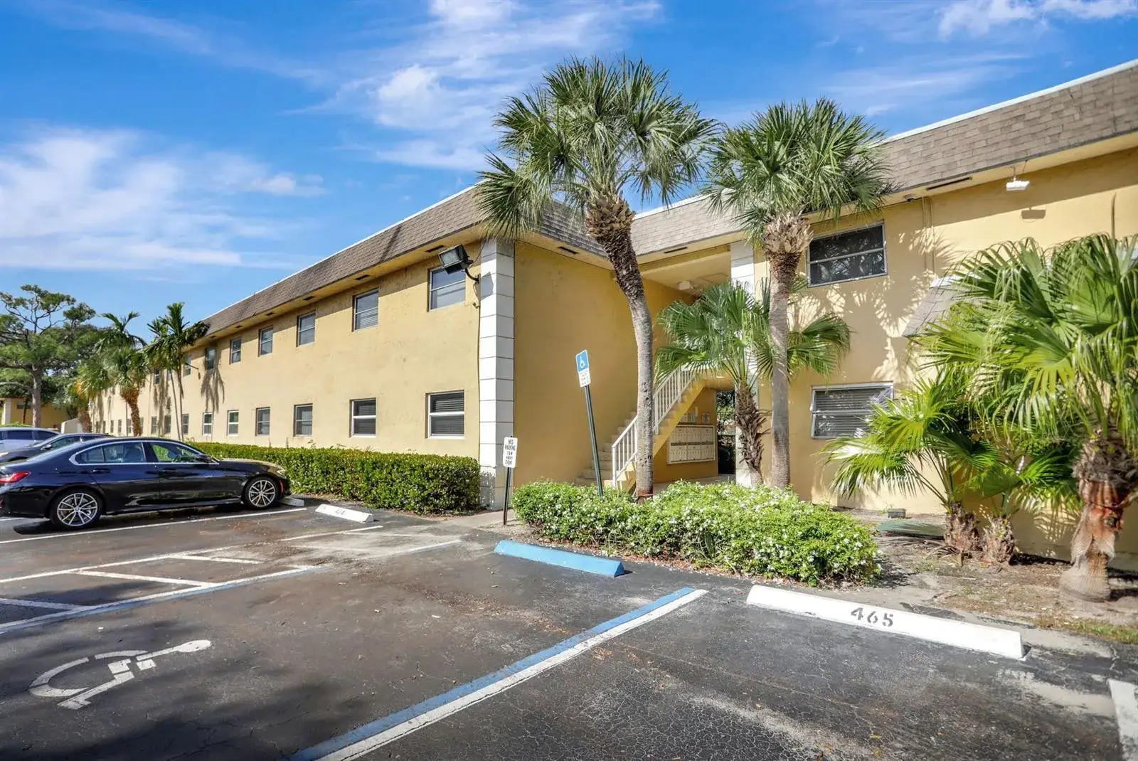 1 bedroom 1 bath Residential for sale at 5168 NE 6TH Avenue # 406, Oakland Park FL 33334