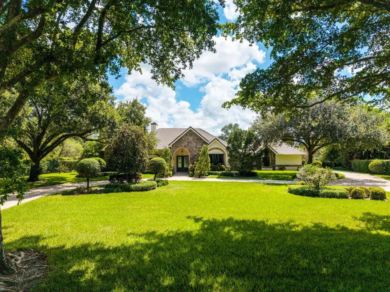 5 bedroom 4 bath Residential for sale at 5591 W Leitner Drive, Coral Springs FL 33067