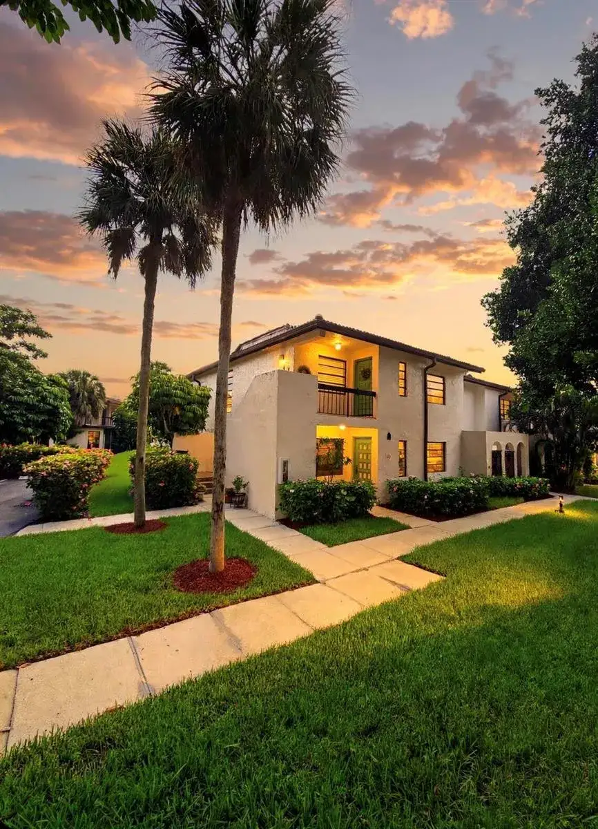 2 bedroom 2 bath Residential for sale at 21785 Cypress Drive # 46B, Boca Raton FL 33433