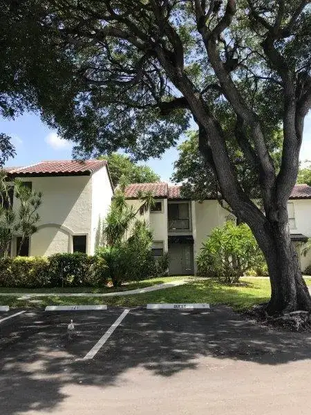 2 bedroom 1 bath Residential for sale at 7200 NW 2ND Avenue # 0680, Boca Raton FL 33487