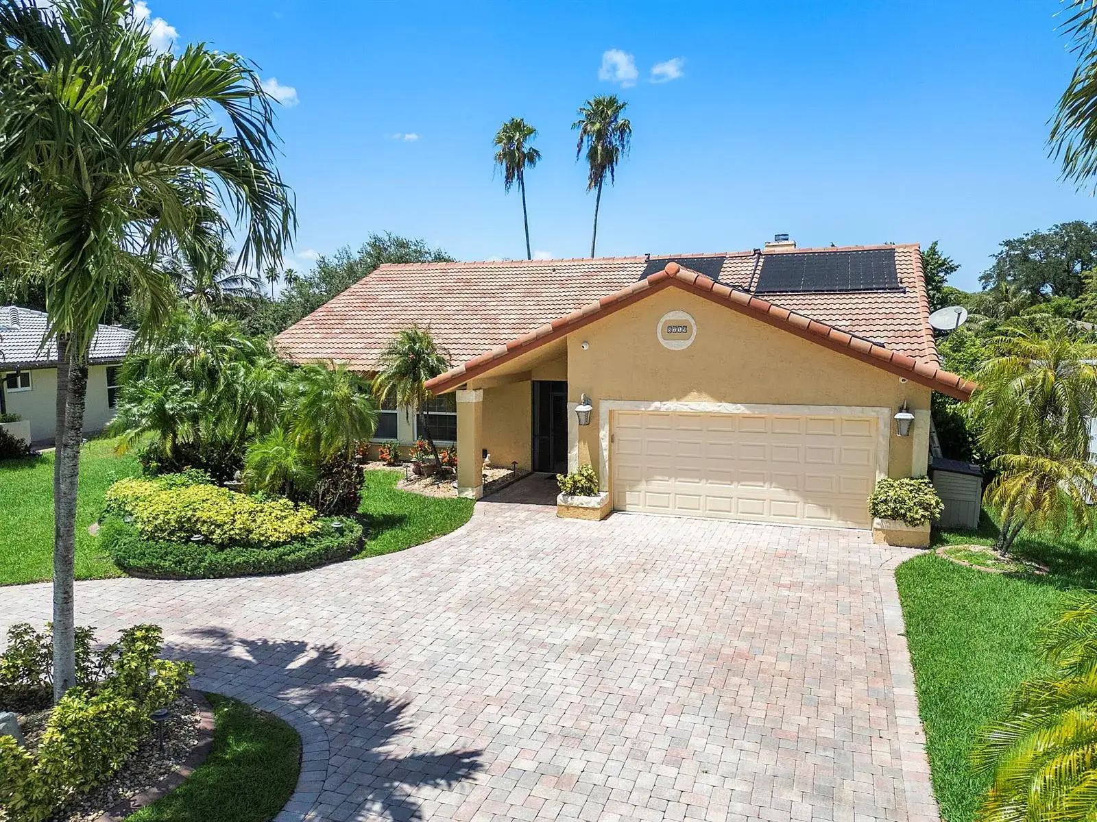 4 bedroom 2 bath Residential for sale at 8719 NW 1ST Street, Coral Springs FL 33071