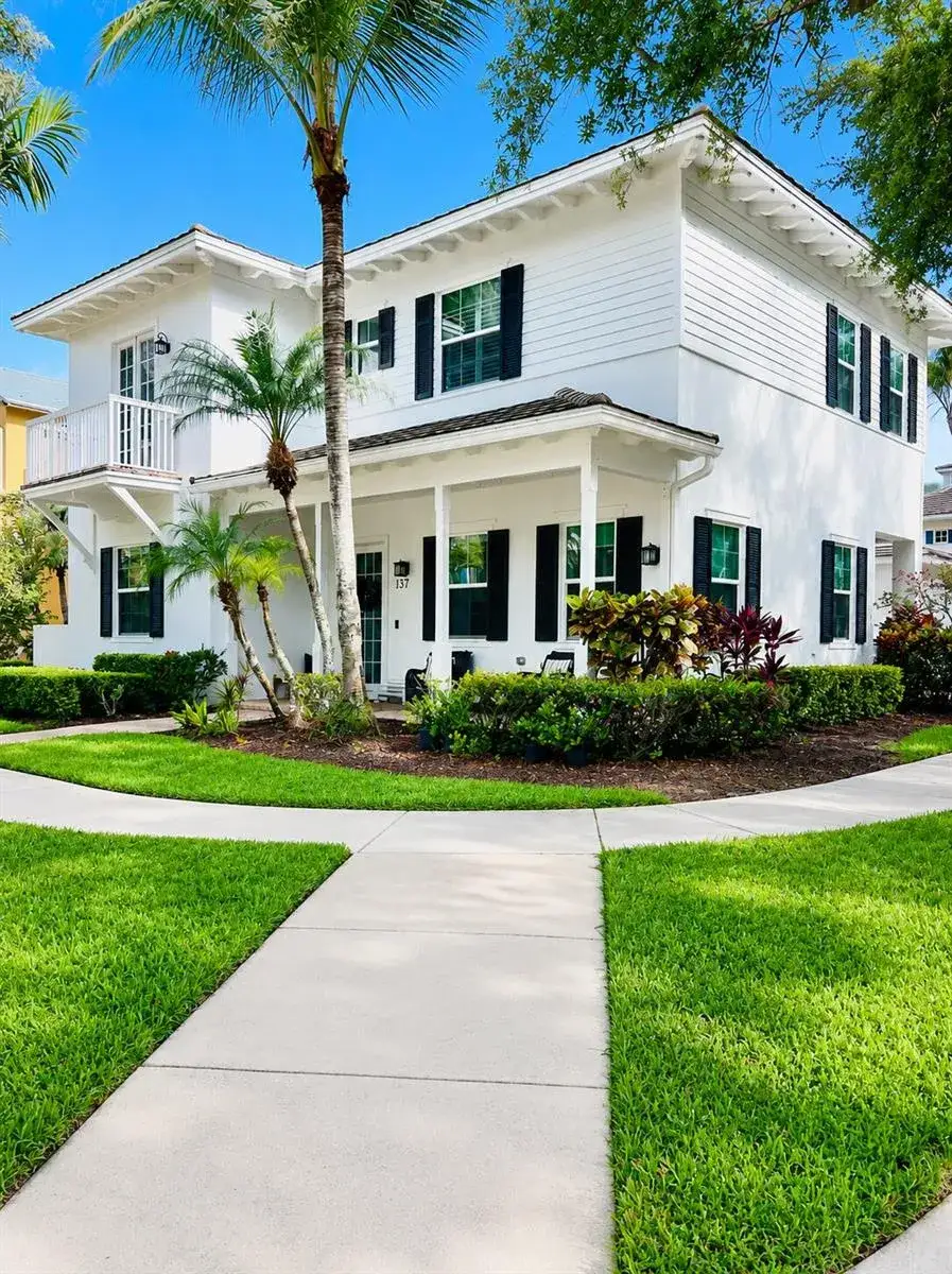 4 bedroom 4 bath Residential for sale at 137 INKBERRY Drive, Jupiter FL 33458