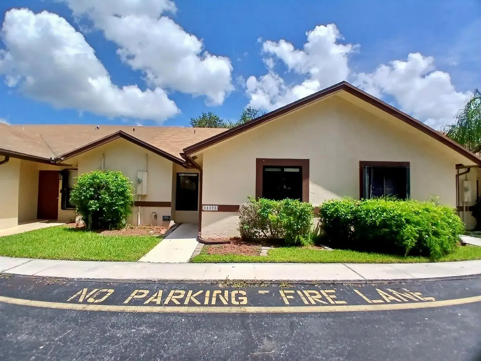 11173 NW 38TH Place, Sunrise FL 33351