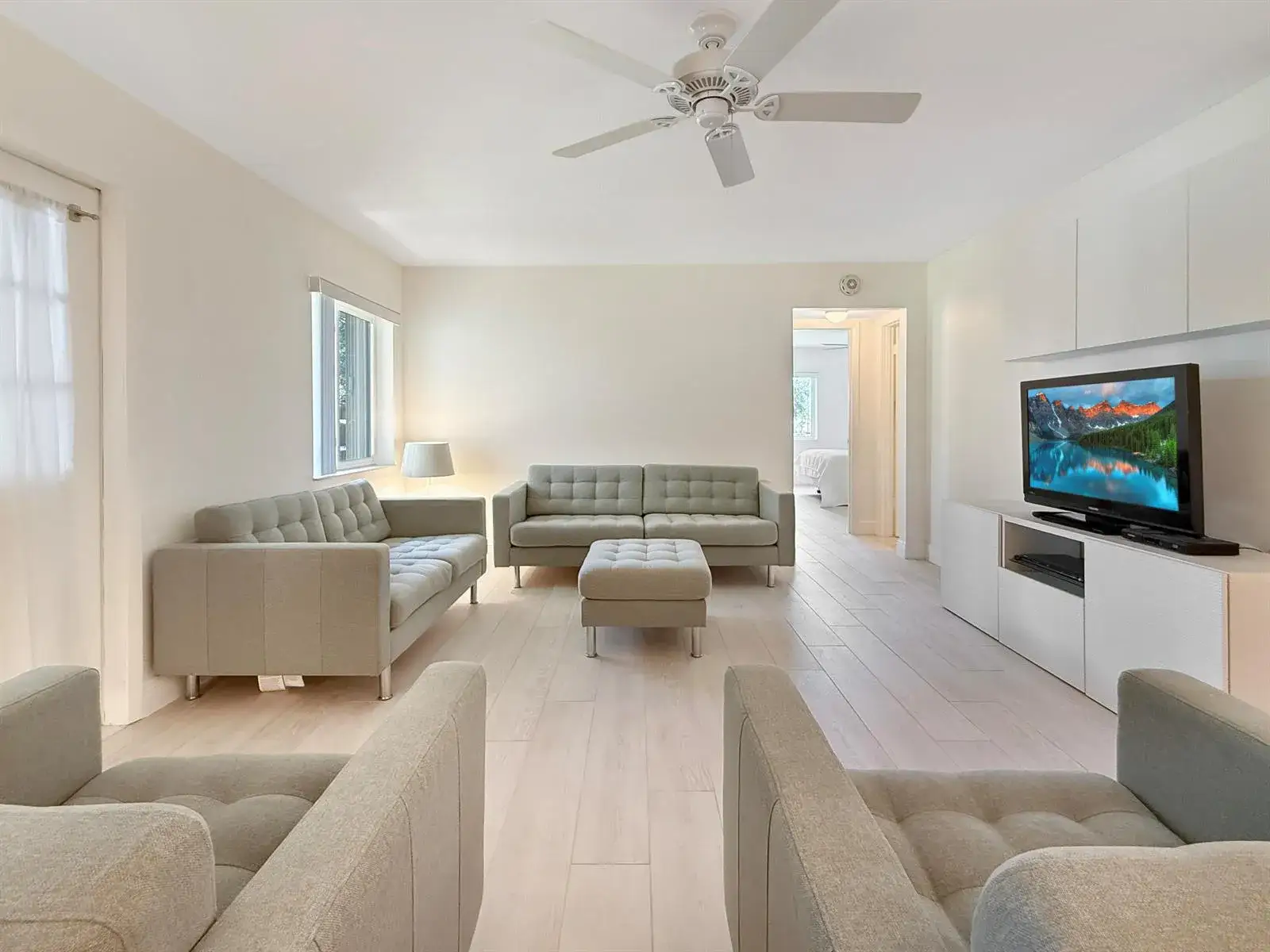 2 bedroom 1 bath Residential for sale at 235 PINE HOV Circle # 2, FL 33463