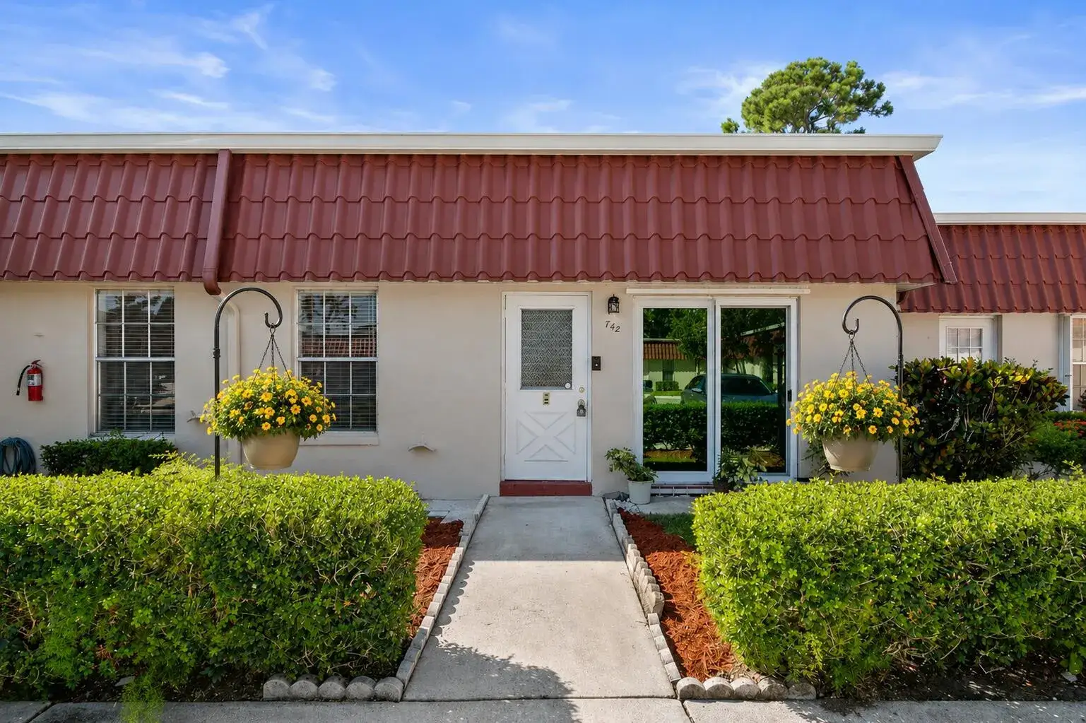 2 bedroom 2 bath Residential for sale at 742 Nantucket Circle, Lake Worth FL 33467