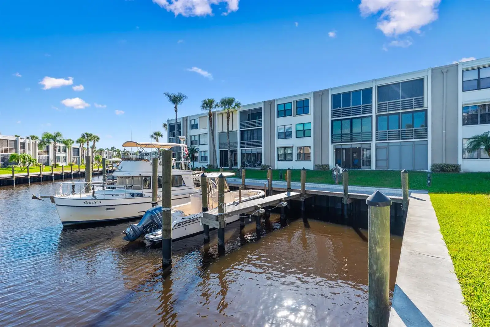 1950 SW PALM CITY Road # 103, Stuart FL 34994