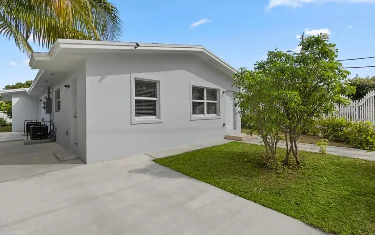 1101 NW 26TH Street, Miami FL 33127