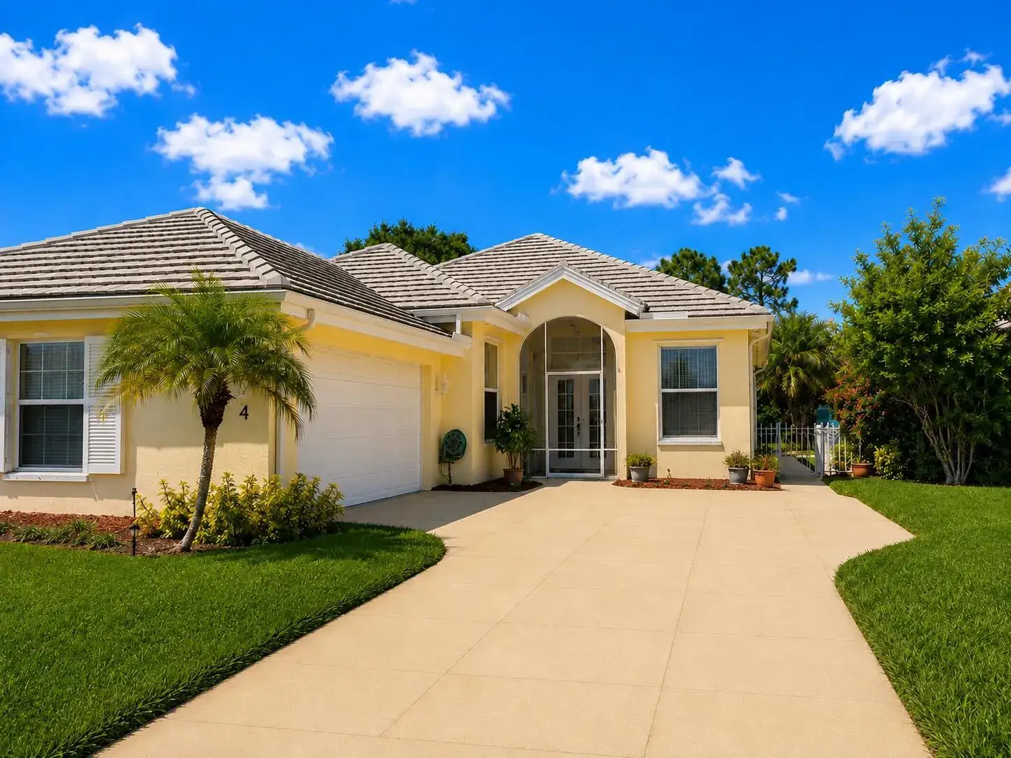 3 bedroom 2 bath Residential for sale at 7564 SE BAY CEDAR Circle, Hobe Sound FL 33455