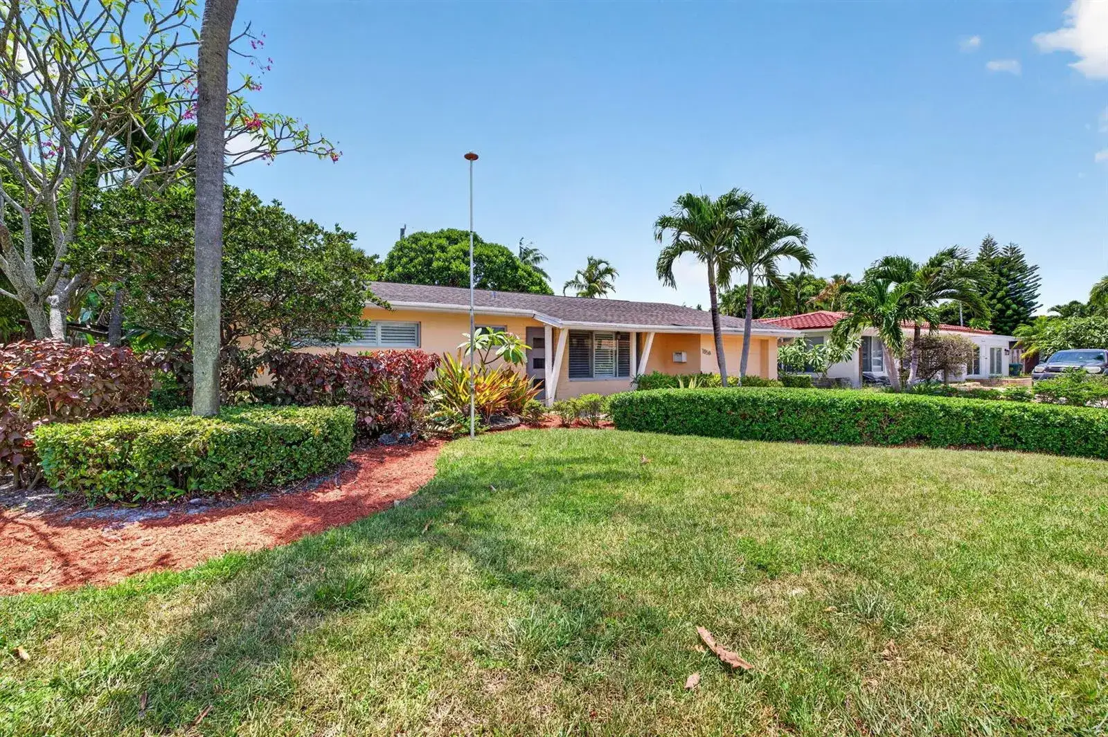 2 bedroom 2 bath Residential for sale at 1858 NE 34TH Street, Oakland Park FL 33306