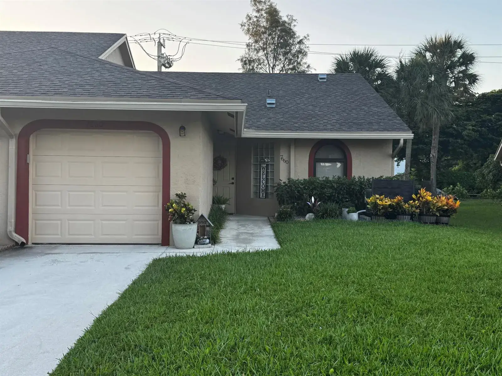 2 bedroom 2 bath Residential for sale at 7660 NW 96TH Terrace, Tamarac FL 33321