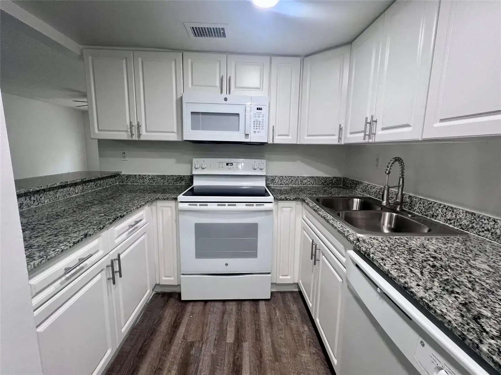 17350 NW 68th Avenue # 315, Hialeah FL 33015