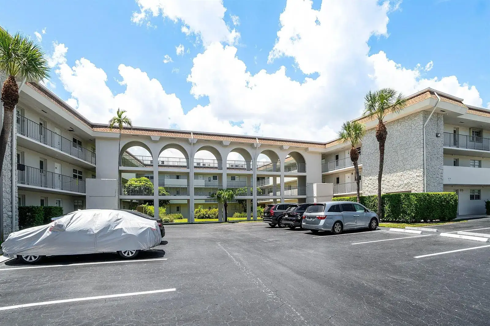 1 bedroom 1 bath Residential for sale at 5601 NW 2nd Avenue, Boca Raton FL 33487