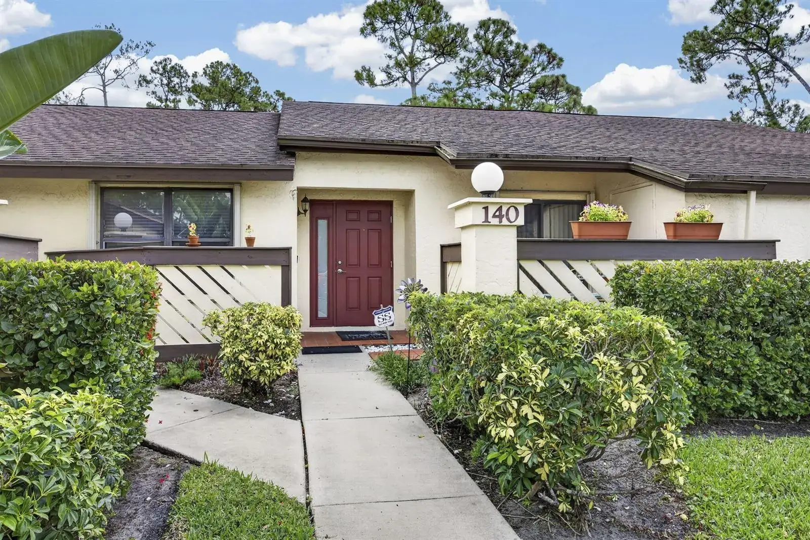 140 KARANDA Court, Royal Palm Beach FL 33411
