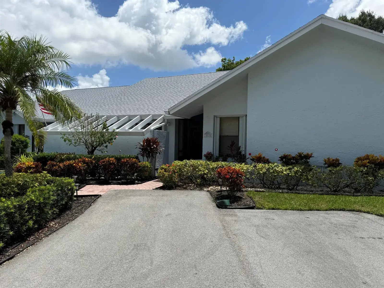 2 bedroom 2 bath Residential for sale at 10884 LAKE FRONT Place, Boca Raton FL 33498