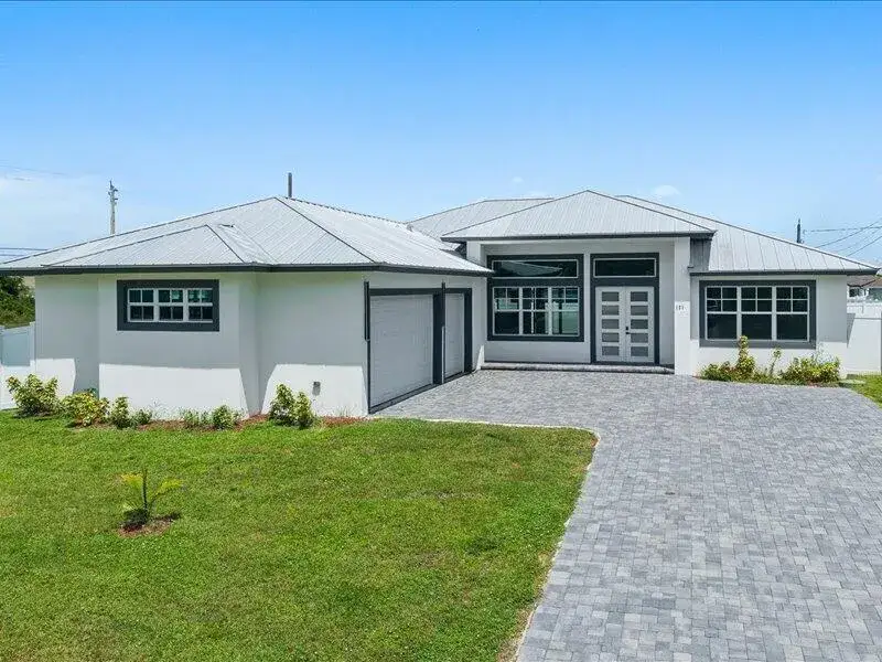 4 bedroom 3 bath Residential for sale at 121 SW SEA LION Road, Port St. Lucie FL 34953
