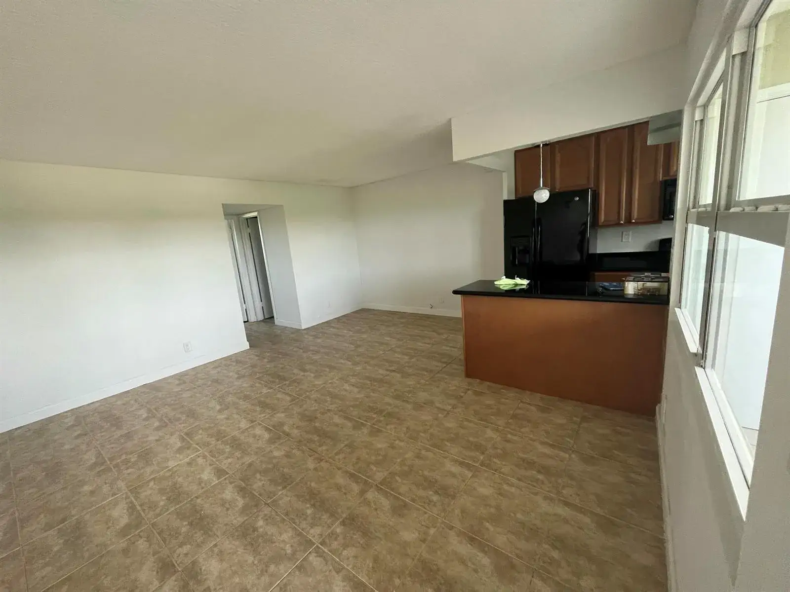 1 bedroom 1 bath Residential Lease for rent at 1425 Arthur Street # 503A, Hollywood FL 33020