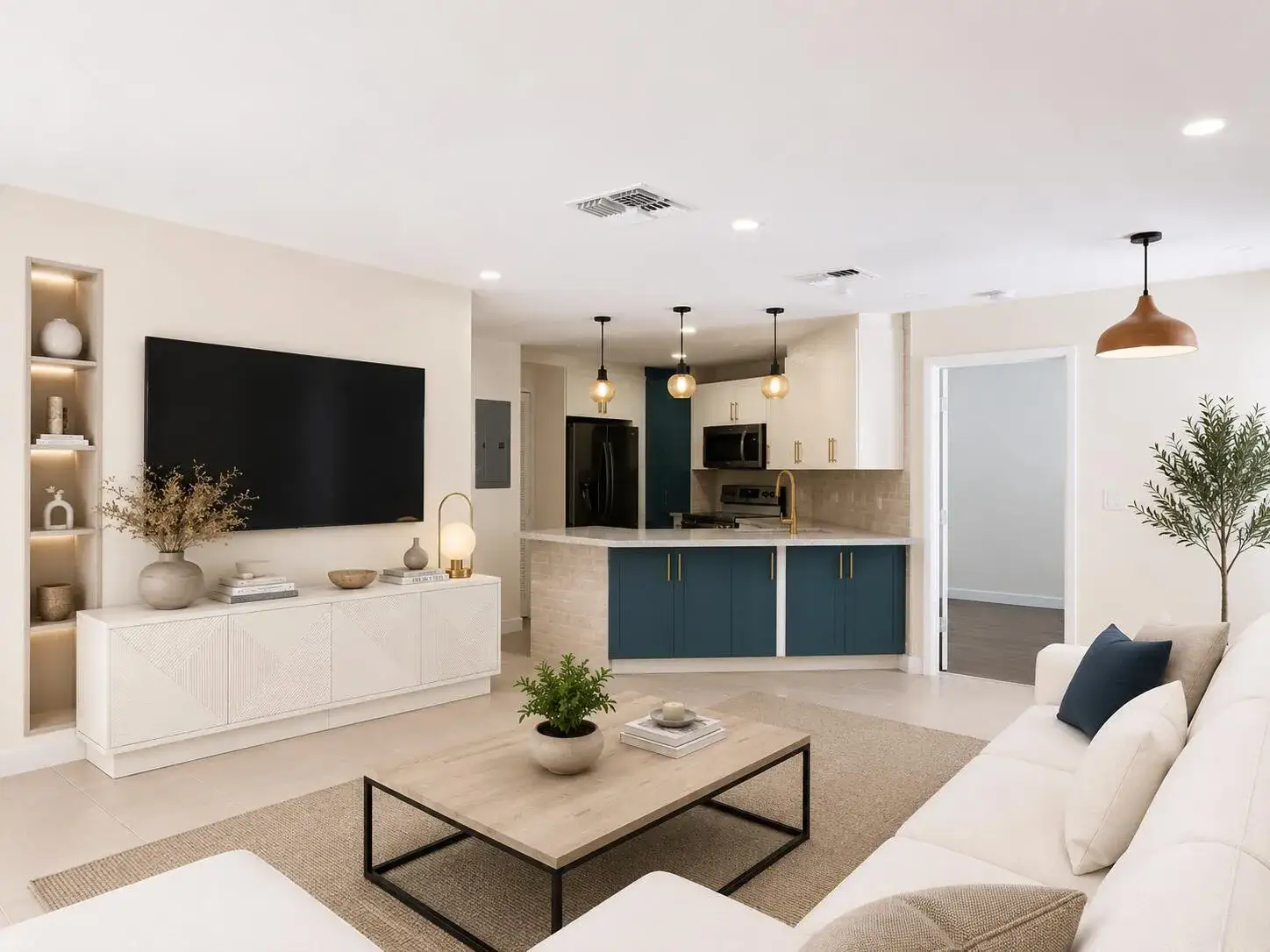 2 bedroom 2 bath Residential Lease for rent at 825 DOGWOOD Drive # B, Delray Beach FL 33483