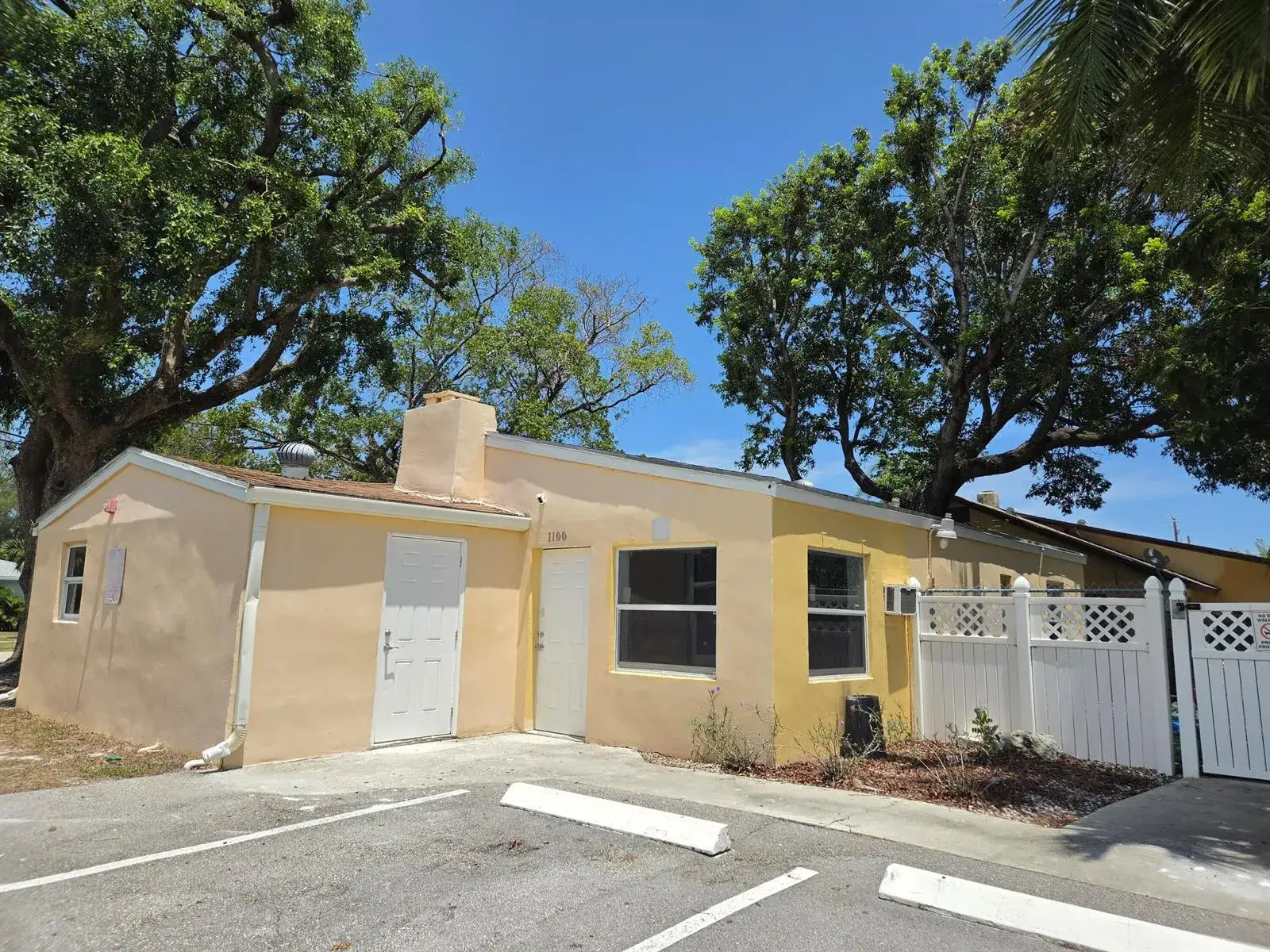 Commercial Sale for sale at 1100 NE 23RD Drive, Wilton Manors FL 33305