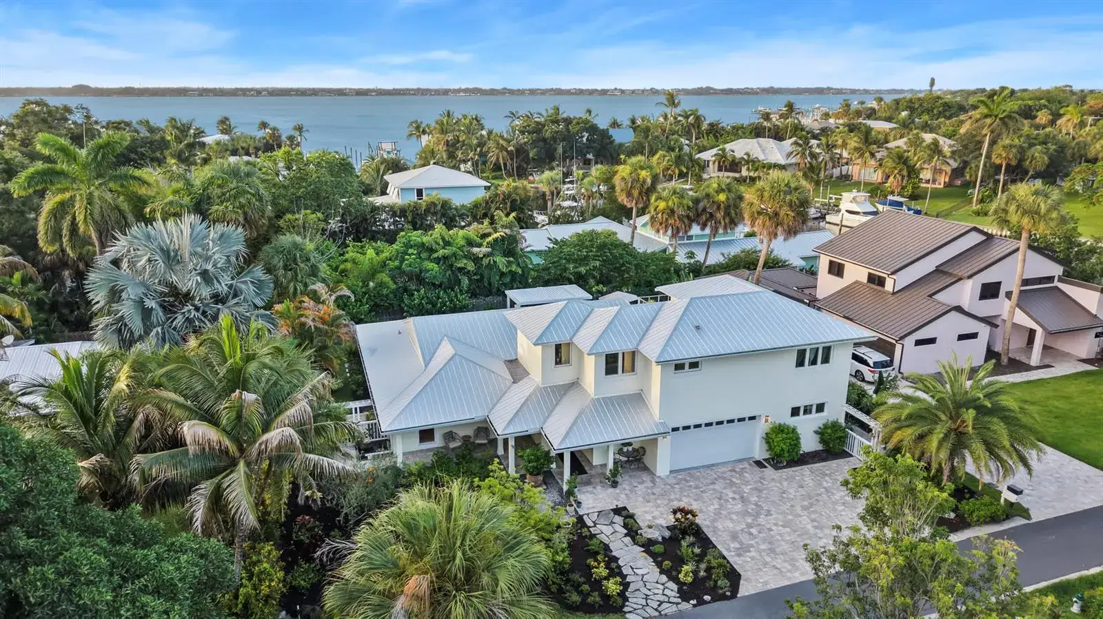 4 bedroom 3 bath Residential for sale at 1117 SE OSCEOLA Street, Stuart FL 34996