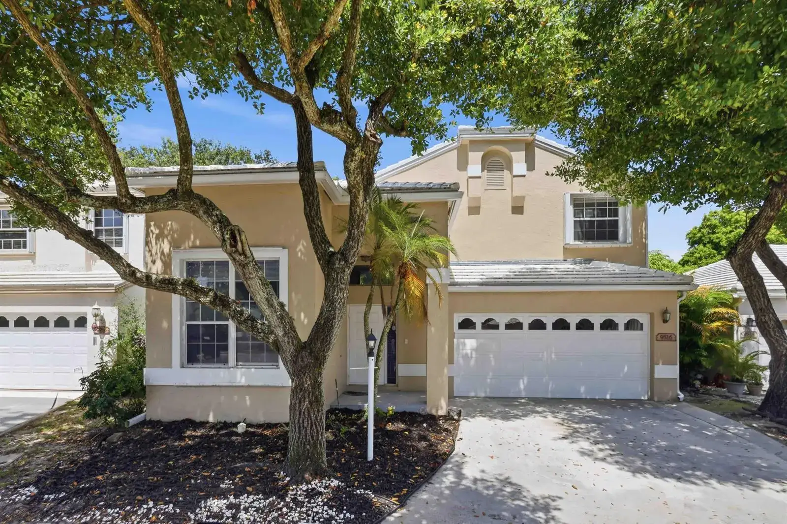 3 bedroom 2 bath Residential for sale at 9516 NW 8TH Circle, Plantation FL 33324