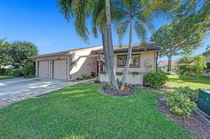 2 bedroom 2 bath Residential Lease for rent at 14 FLINT Way # 14, Boynton Beach FL 33426