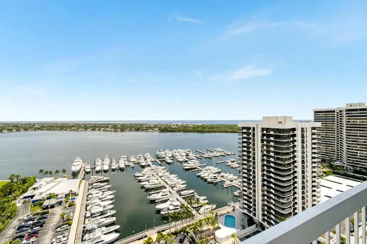 123 LAKESHORE Drive, North Palm Beach FL 33408