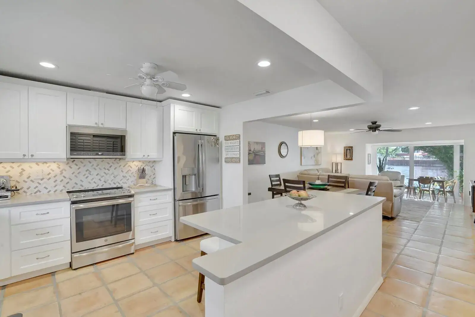 2 bedroom 2 bath Residential for sale at 772 Nantucket Circle, FL 33467