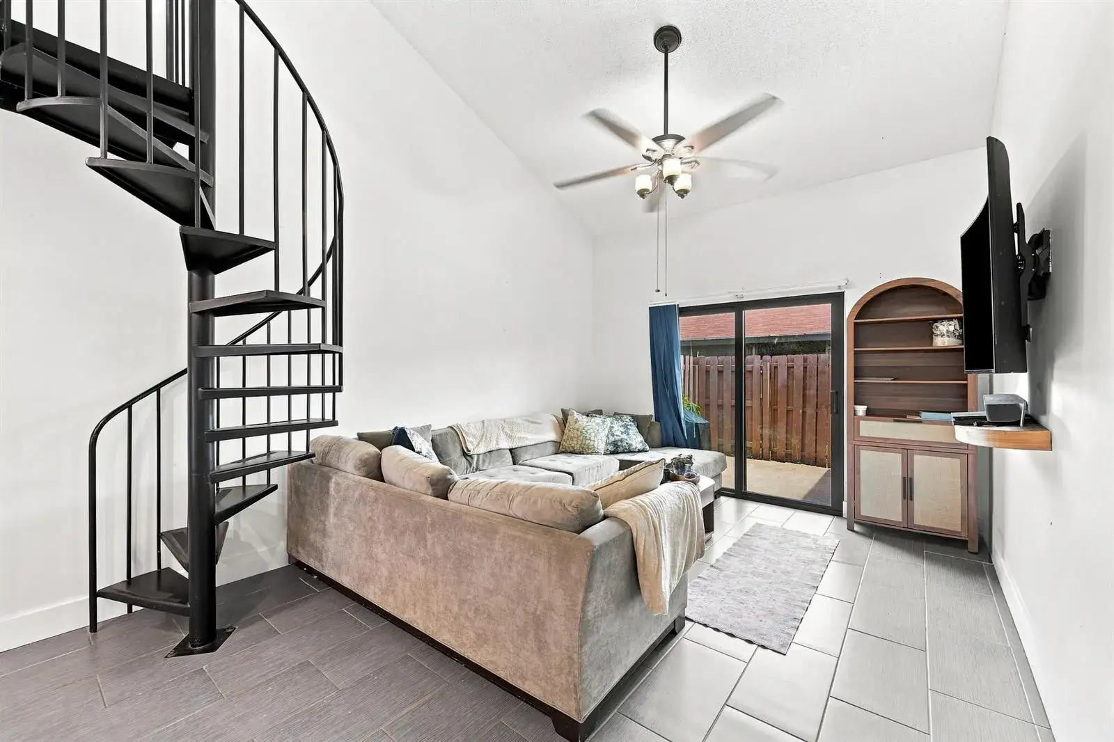 2 bedroom 2 bath Residential for sale at 2016 SW 82nd Avenue, Davie FL 33324