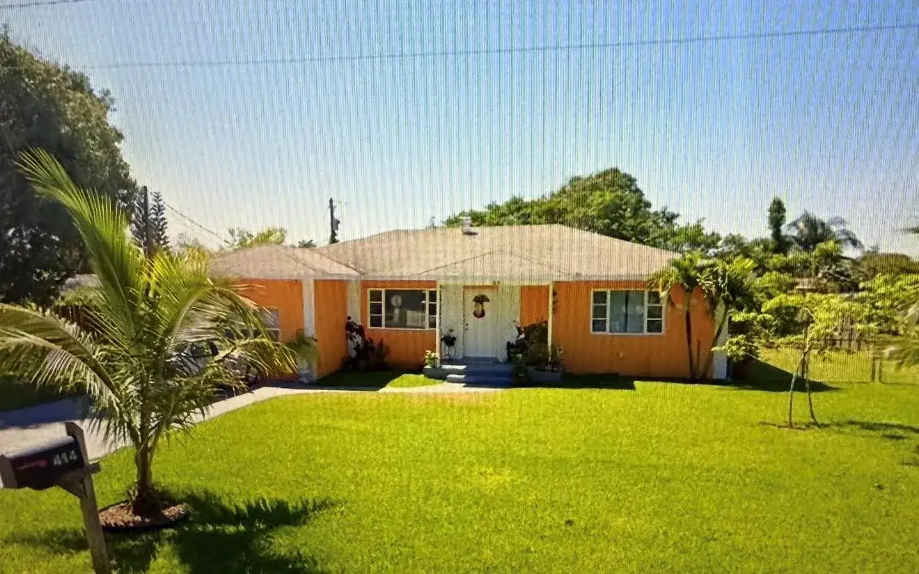 4 bedroom 3 bath Residential for sale at 414 W Branch Street, Lantana FL 33462